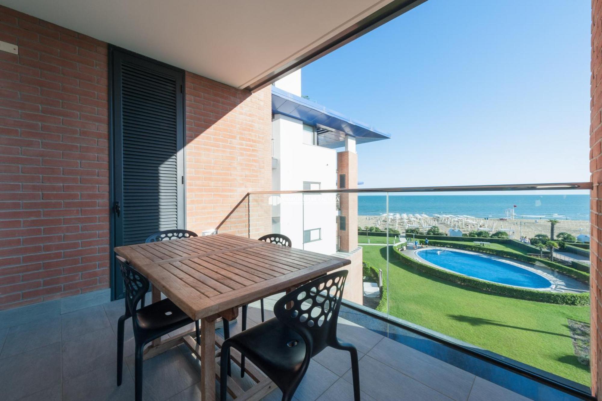 Residence Frontemar Lido di Jesolo Exterior foto
